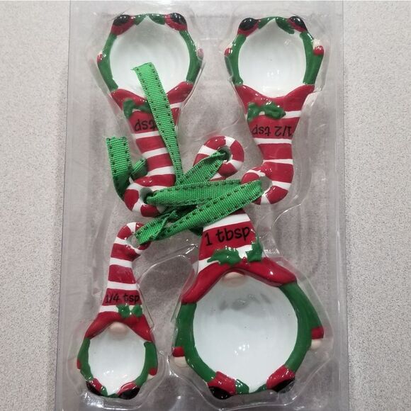 Christmas Gnome Measuring Spoon Set Decorative Holiday Kitchen Baking Spoons 4ct - Picture 1 of 3